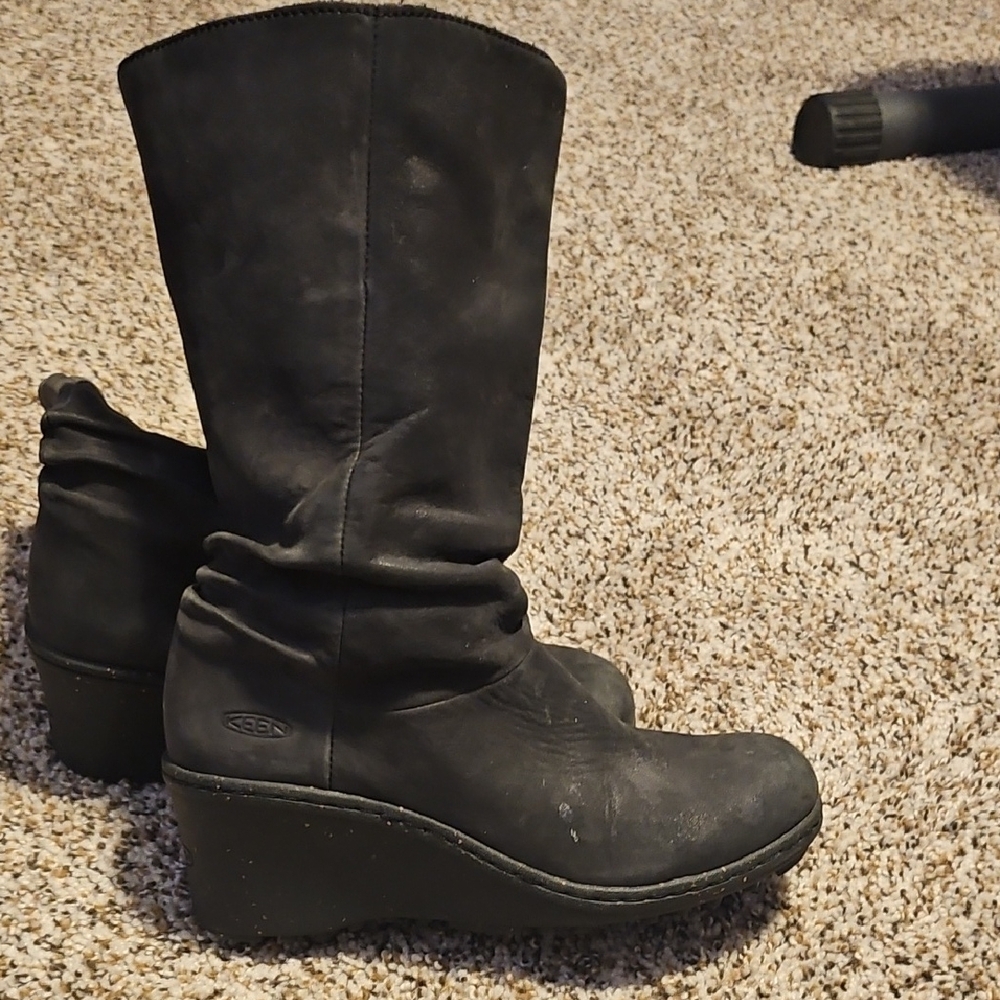 Keen Black Wedge Boots